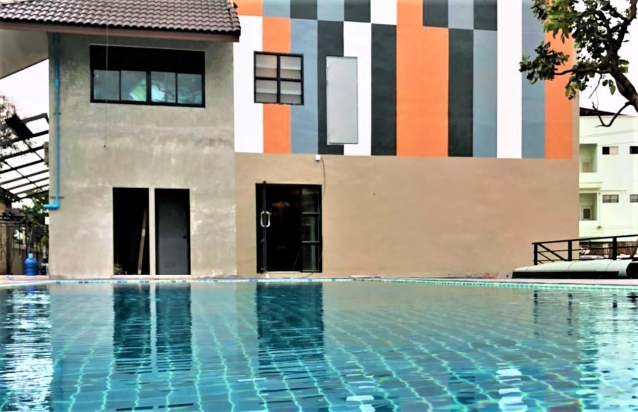 Rabbit Hotel Phimai Exterior foto