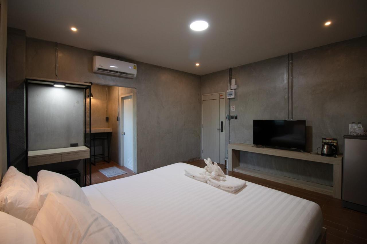 Rabbit Hotel Phimai Exterior foto