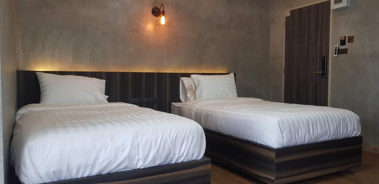 Rabbit Hotel Phimai Exterior foto